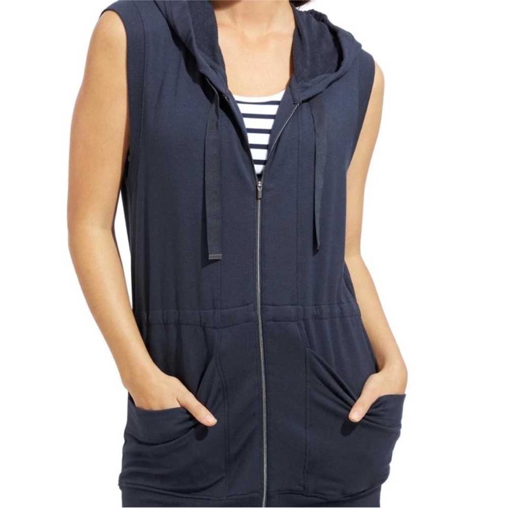 Athleta Lotus Navy Sleeveless Vest GUC Size XL
